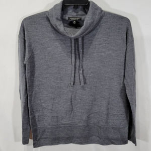 NWT- Banana Republic 100% Merino Wool Sweater - Size x-Small